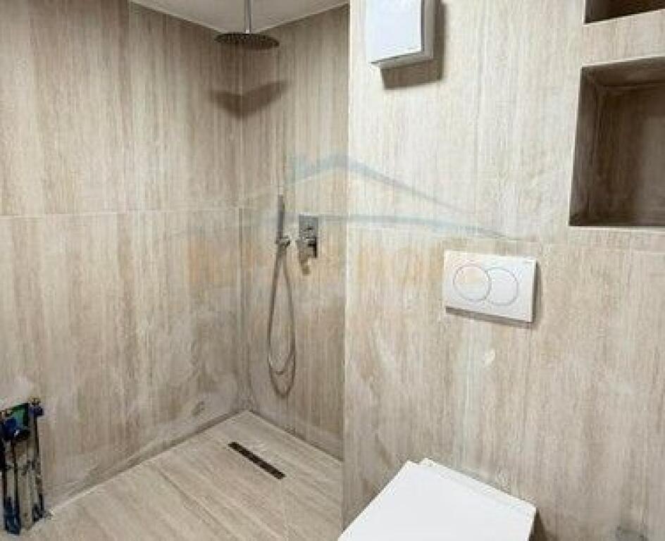 Affitto, Duplex + POSTO AUTO, Golden Park.