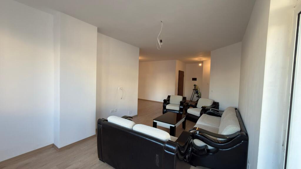 ASTIR APARTAMENT 2+1+2 PER SHITJE!