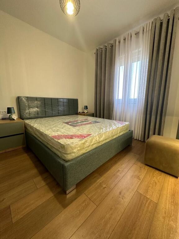 Apartament modern 2+1 me qera tek Vila L-2 ne Astir