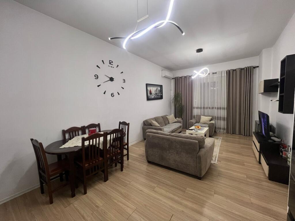 📣 AFFITTO SUPER Appartamento 2+1+2 📍 Vicino Casa Italia ✨💶 Prezzo 500 Euro