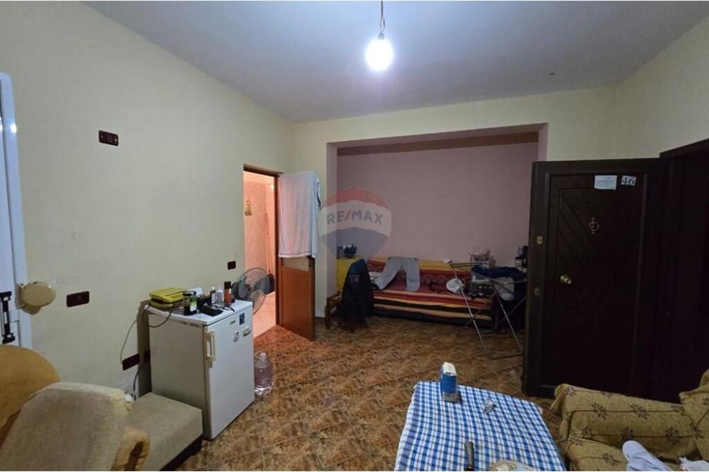 🏡 Studio Apartment for Sale – Lungomare, Vlora (near Rira, second line)