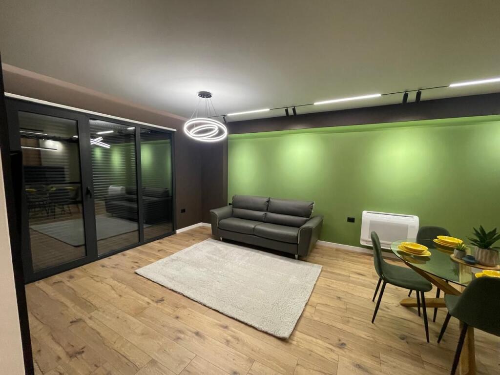 Affittasi appartamento 2+1 + posto, a Olimpiku
