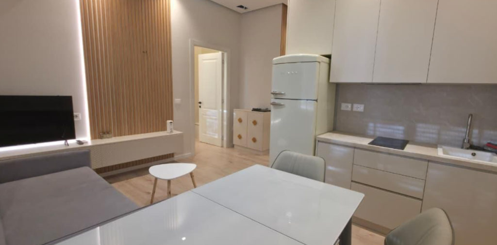 🏠 Jepet me qira apartament 1+1 – Rruga e Dibrës (pranë Hotel Stela)