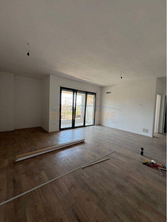 For sale, Apartment 1+1, Ndregjoni Complex, New Boulevard