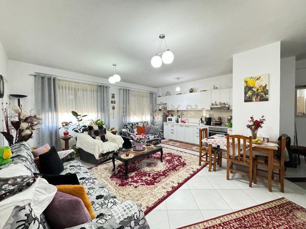 Apartment 2+1+2 for Sale – “Mihal Grameno” Street