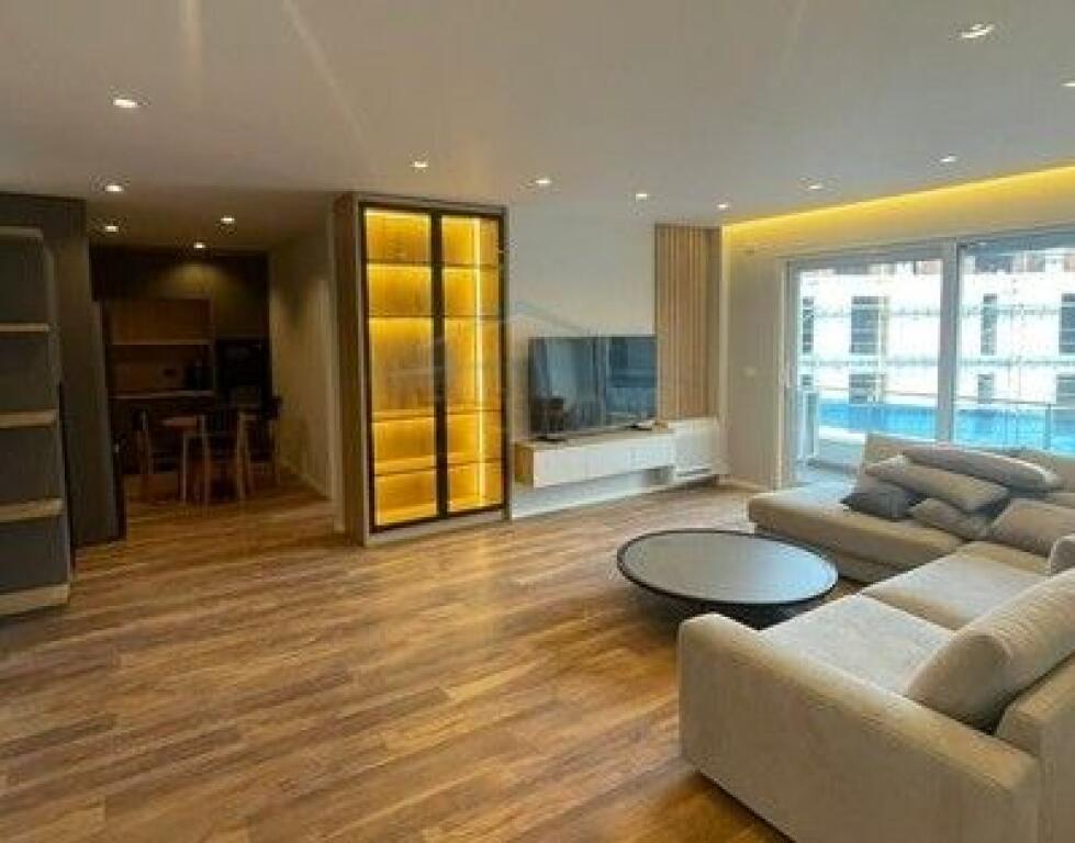 Qera, Apartament 2+1+2 POSTE PARKIMI, Kopshti Zoologjik, Tiranë...