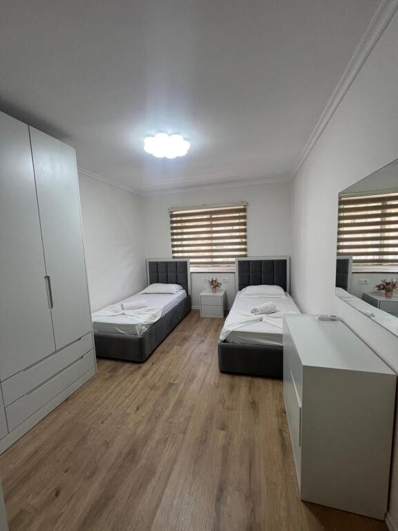 Apartament 2+1 me qira – Rruga Sulejman Delvina!!