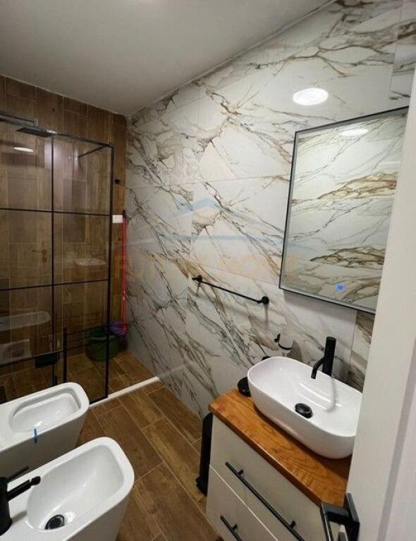Occasion rent - Furnished 2+1 apartment at Oxhaku in Tirana.