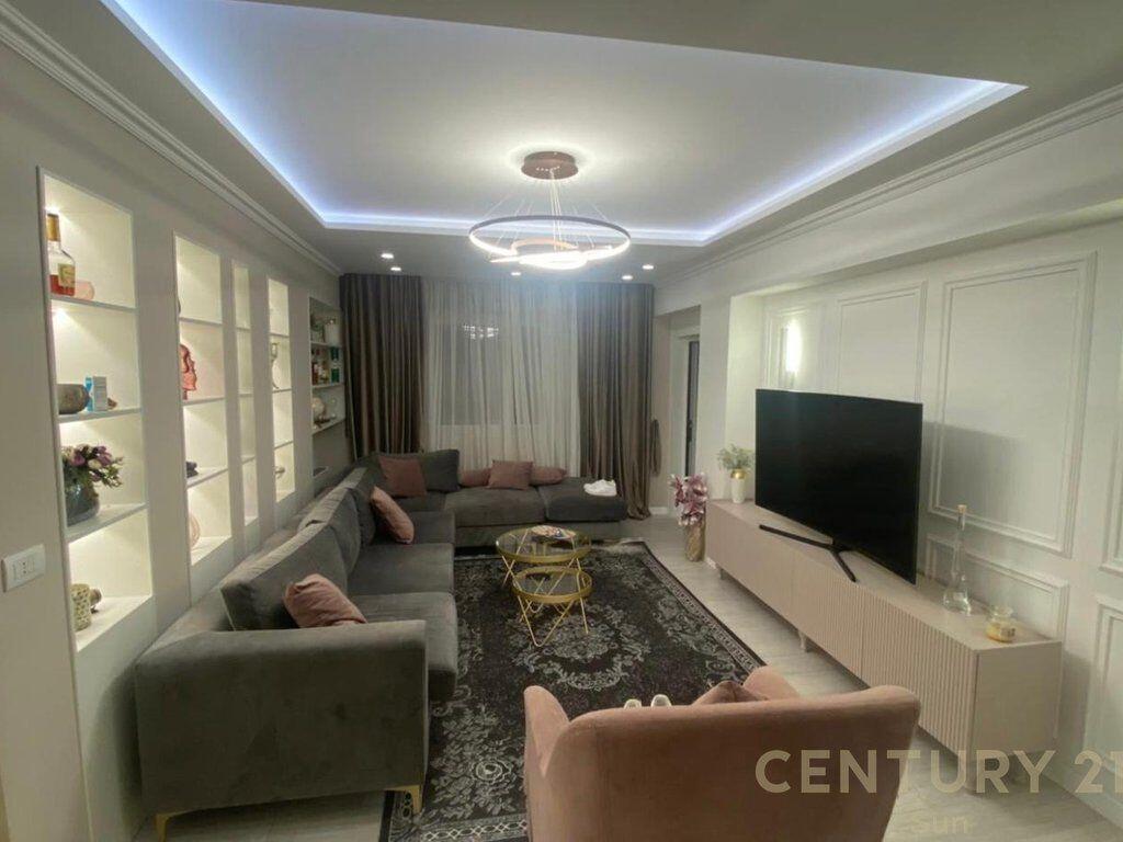 For Rent Apartment 3+1+2 – Willson Square, Tirana