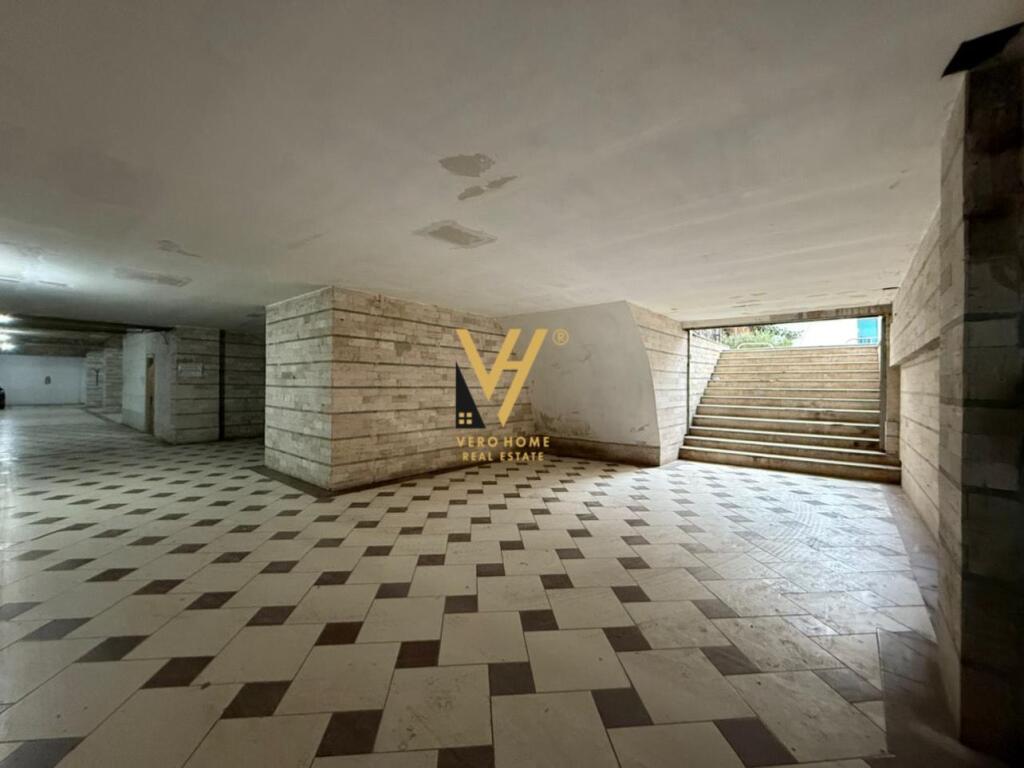 JEPET PARKIM 1.500 M2 ME QIRA TE CASA ITALIA 4.500 EURO