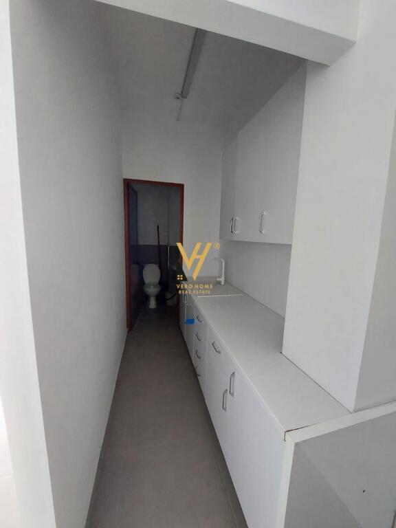 OFFICE 125 M2 FOR RENT ON DRITAN HOXHA STREET 1,200 EURO