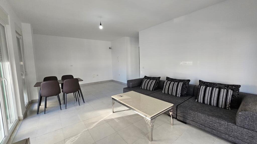 Appartamento in affitto 2+1+2 Vicino al 5 maggio