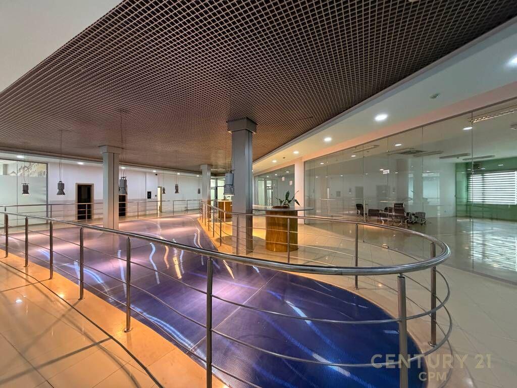 Ufficio/spazio commerciale in affitto nel centro