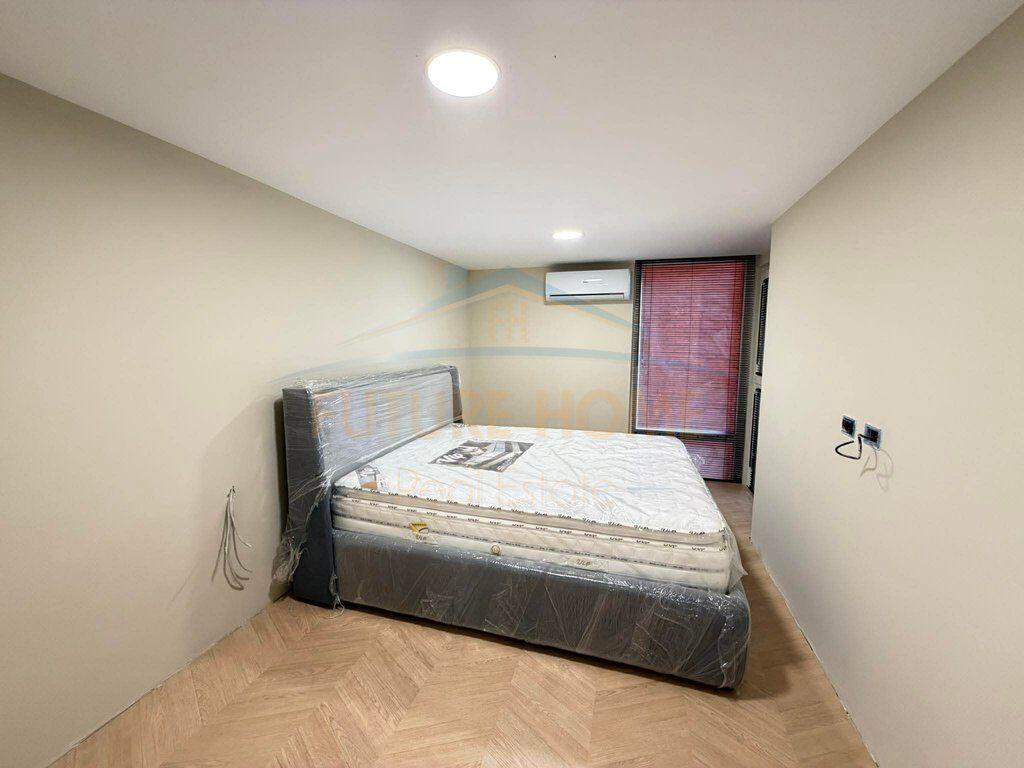For sale, Duplex + Parking Spot, Golden Park