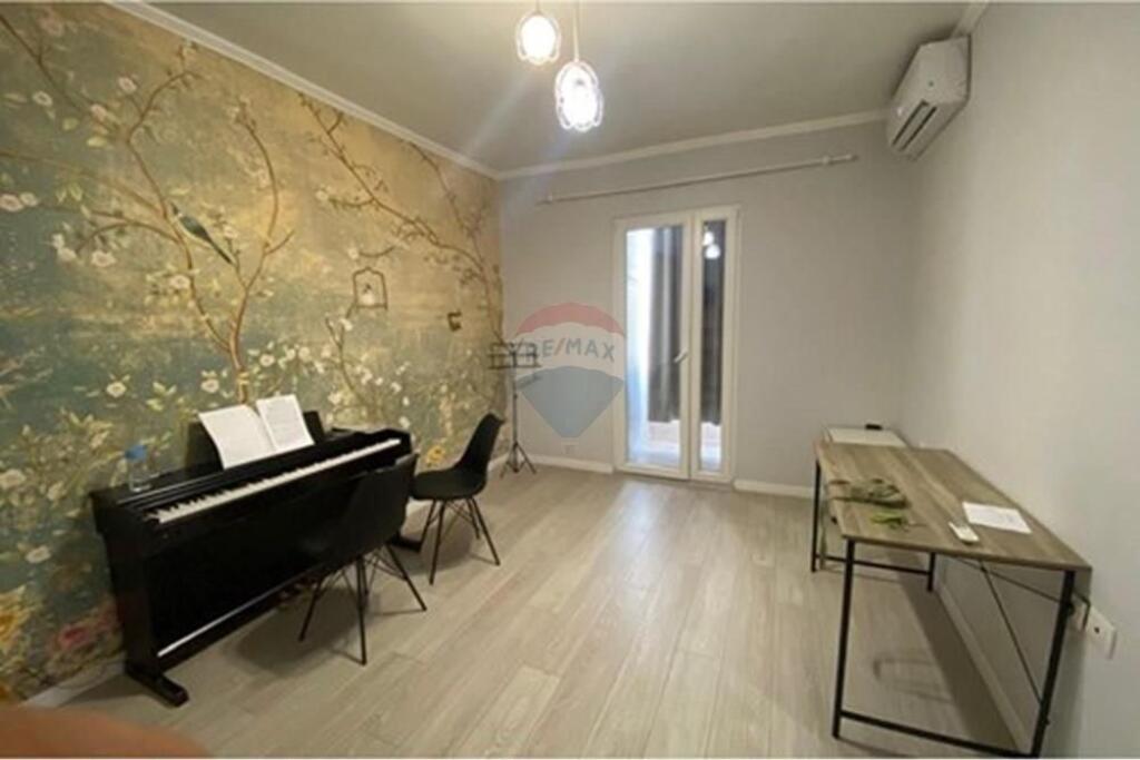 Jepet Apartament me Qira te 21 Dhjetori