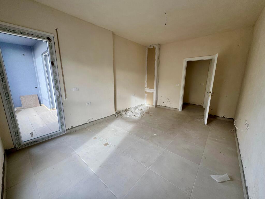 📣 VENDESI Appartamento 2+1+2 📍 A 5-Maji, vicino al Bar "Oda" ✨