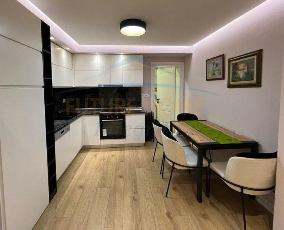 Qera, Apartament 2+1, Oxhaku, Tiranë