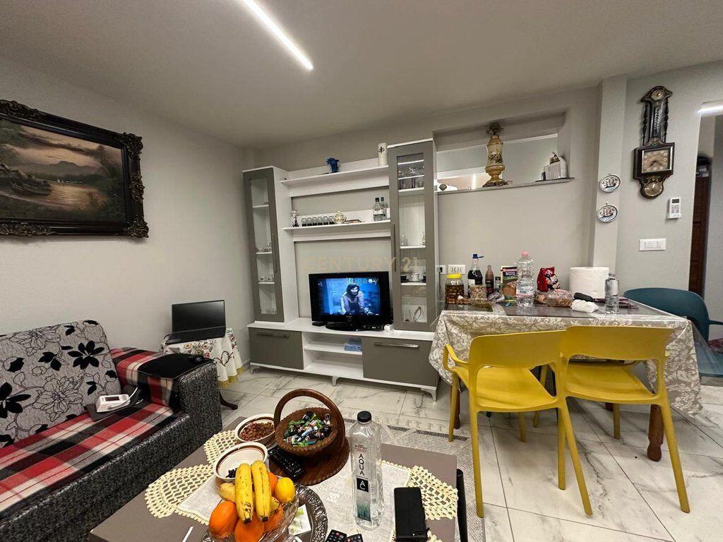 Private house 1+1 for rent ground floor very close to Bardhyl Street