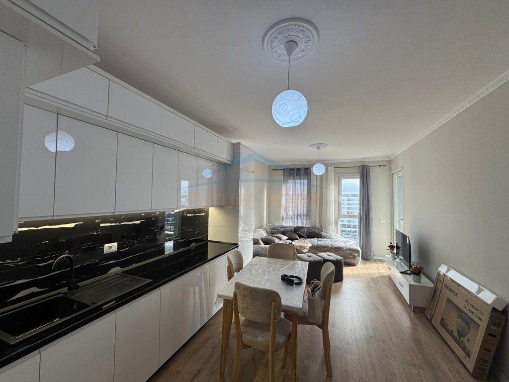 Affitto , Appartamento 2+1 , Univers City , Tirane.