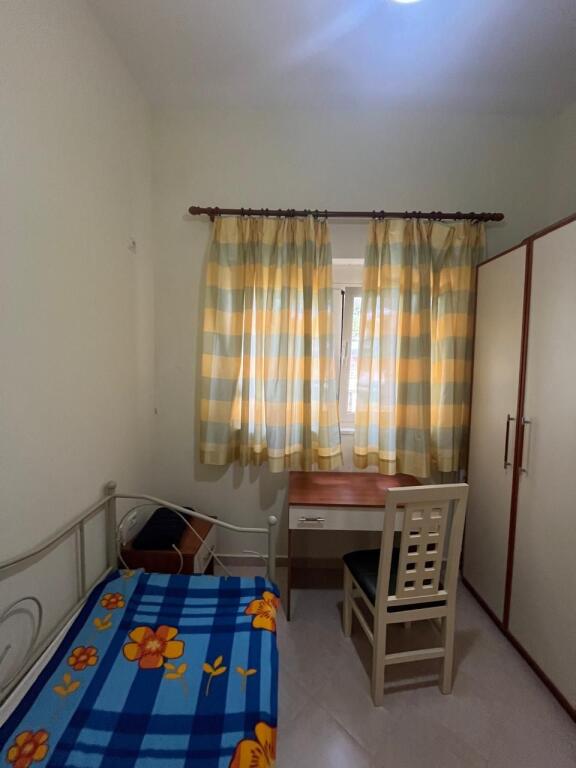 Apartment 3+1 with yard for sale at Gjiri i Lalezit