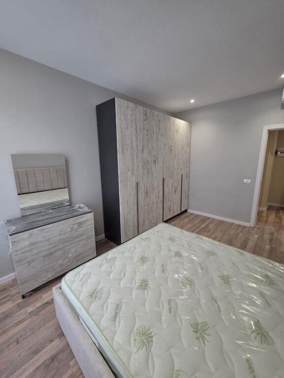 Apartament 1+1 per qira ne "Rrugen 5 Maji".
