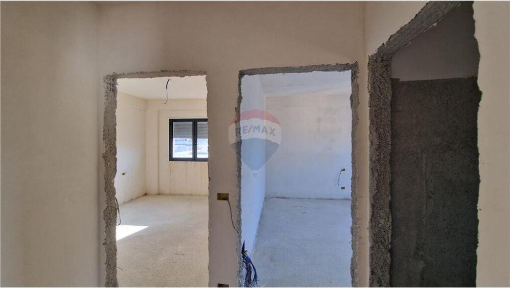 🏢 Apartament 2+1+2 – Për Shitje | Transballkanike, Vlorë