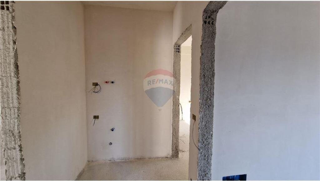 🏢 Apartament 2+1+2 – Për Shitje | Transballkanike, Vlorë