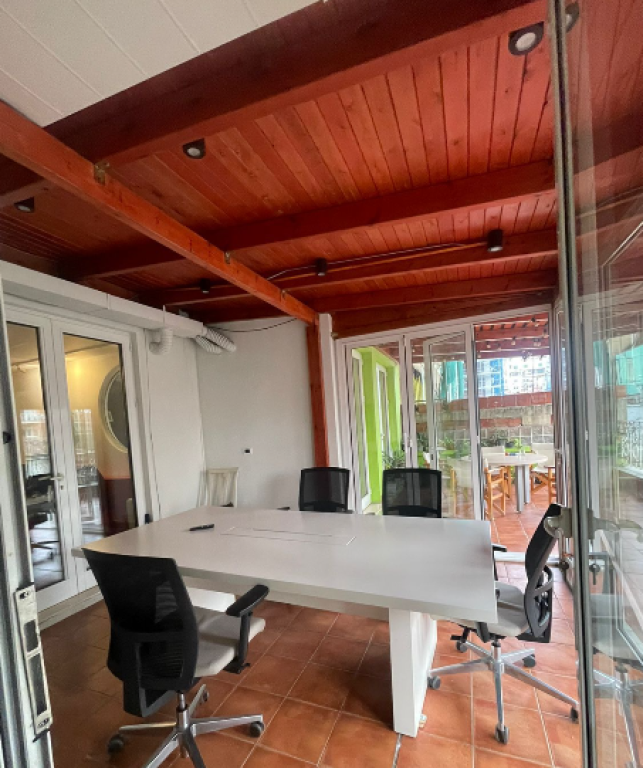 🏡 Apartment 3+1 with Veranda for Sale – Bllok, Brigada e VIII Street