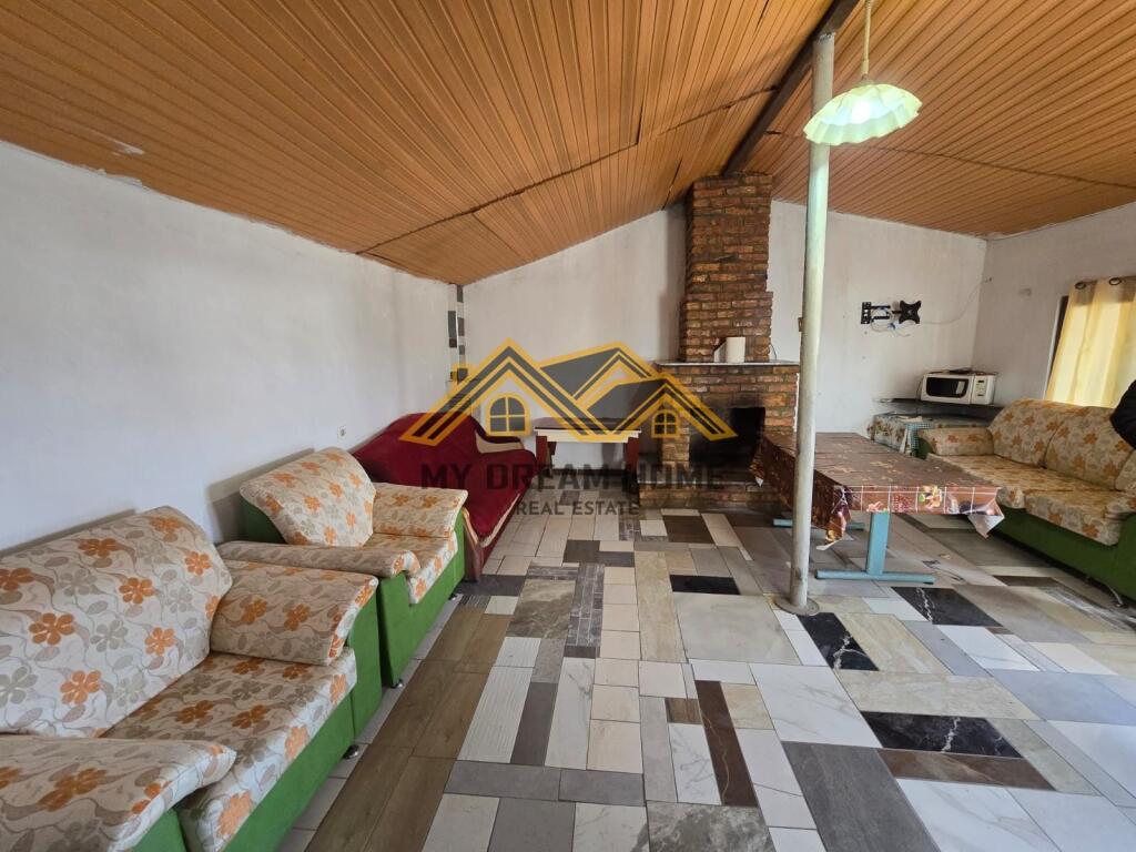 WAREHOUSE + LAND FOR RENT IN SUKTH Vadardhë