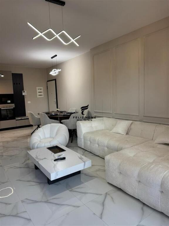 APPARTAMENTO IN AFFITTO 3+1+2 VIA KAVAJES 1.900 EURO