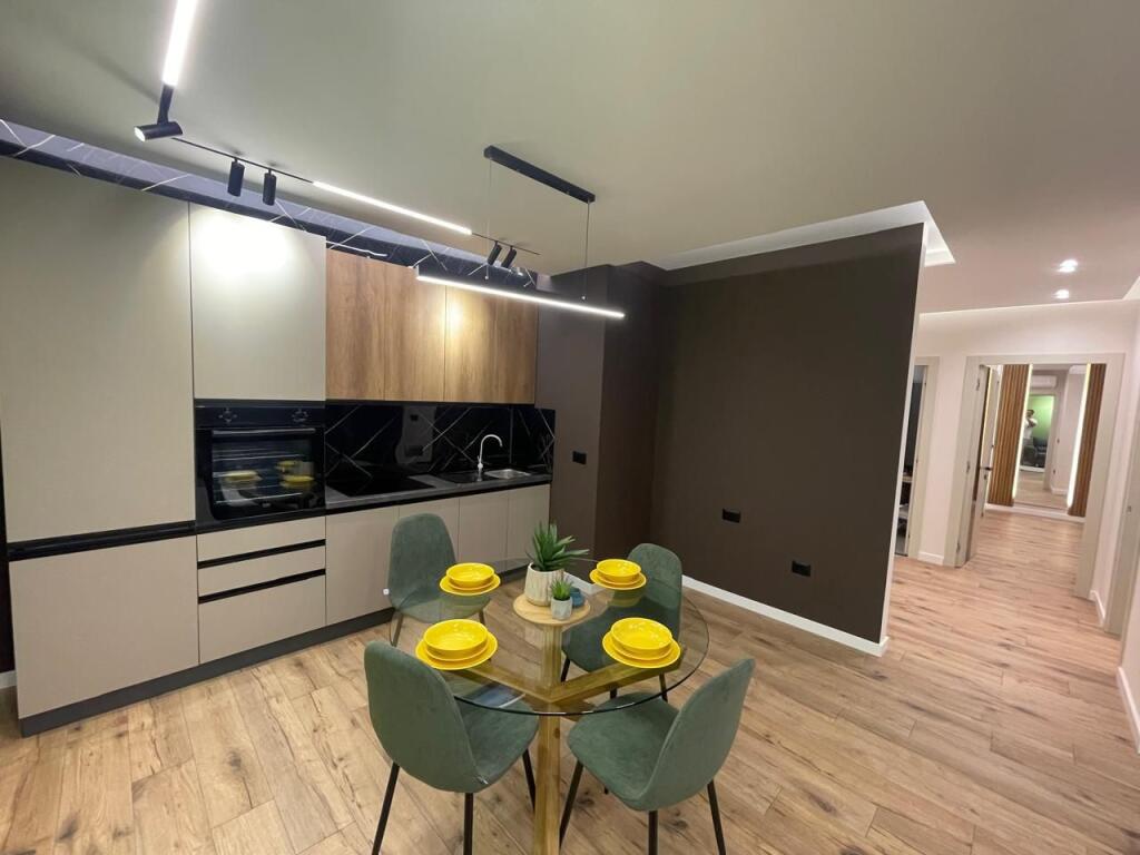 Apartamente me qera 2+1+parking tek  Parku Olimpik