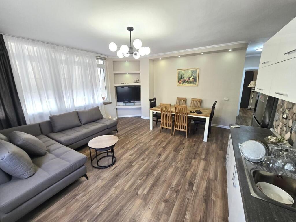 Apartament 2+1 me Qera | Square 21