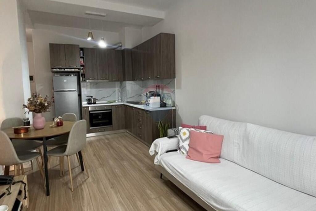 Apartment - For Sale - Complex Contact, Tirana