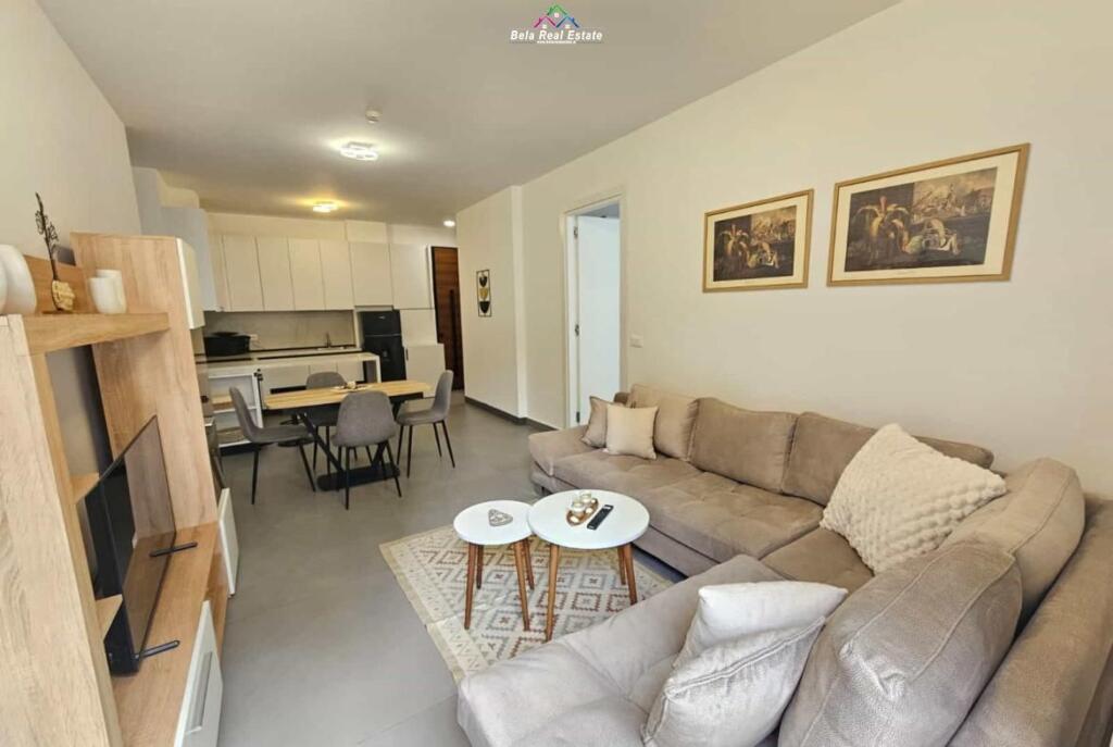 Appartamento In Affitto 2+1+ Posto Auto Al Lago Secco (ID B2201689) Tirana
