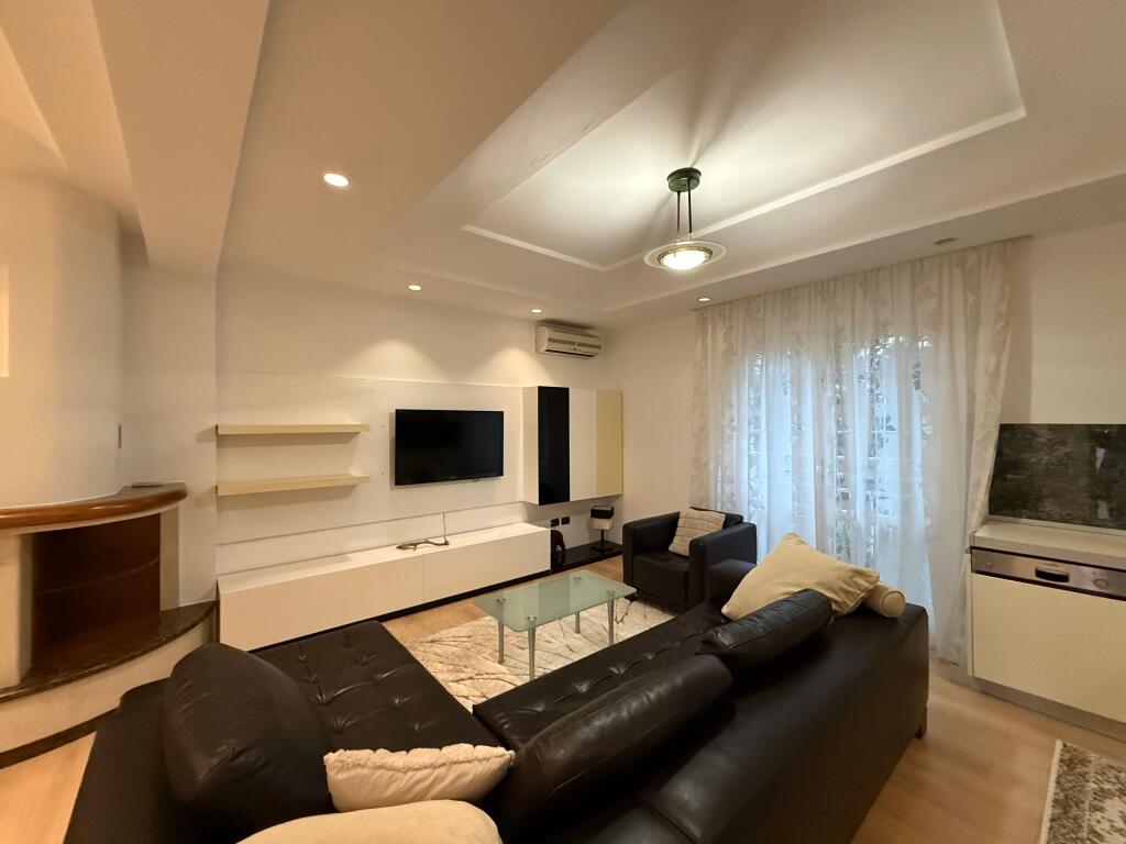 Apartament 2+1 me qira tek Vilat Amerikane, Rruga e Elbasanit