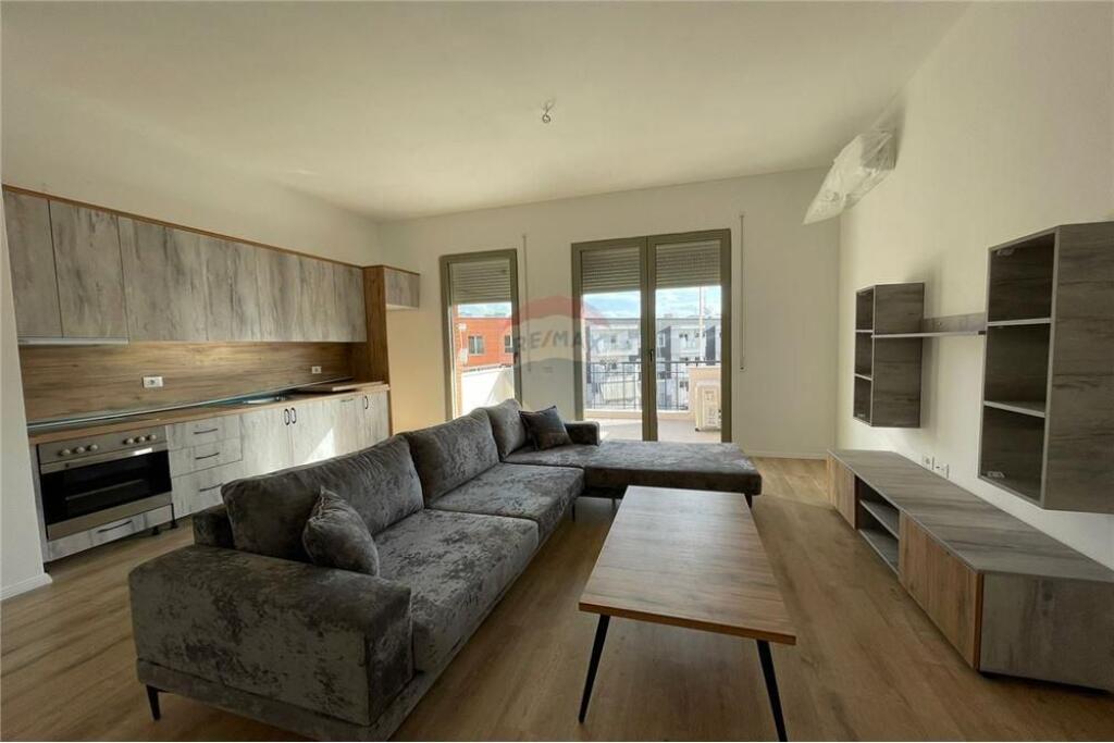 Apartament 1+1 per qira tek Kompleksi Delijorgji