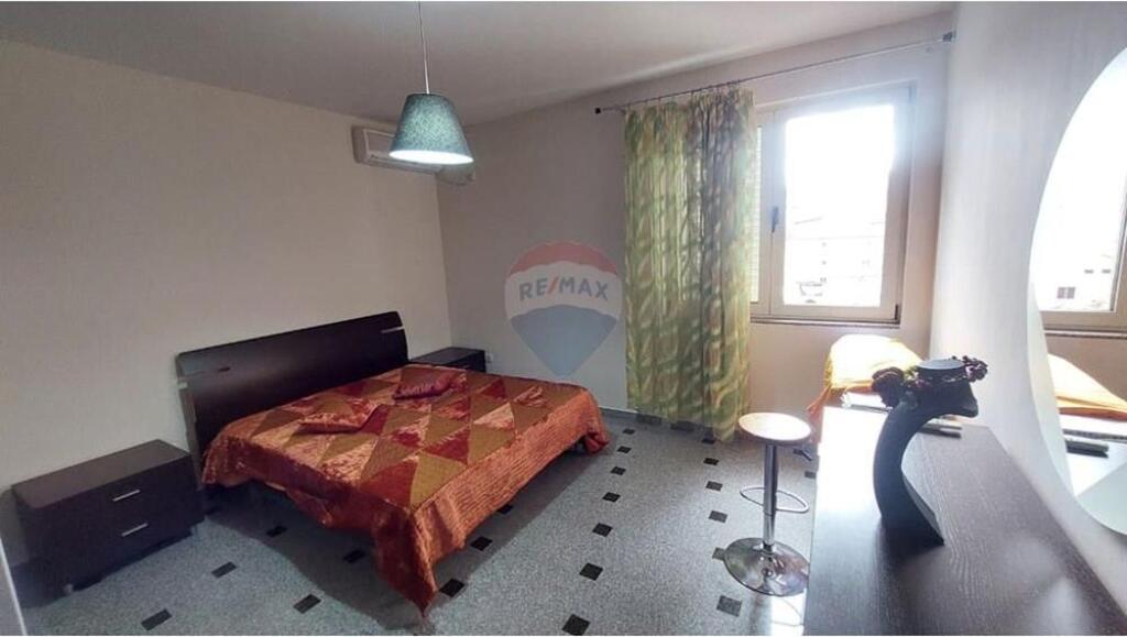 SHITET APARTAMENT 2+1 TEK TIRANA E RE