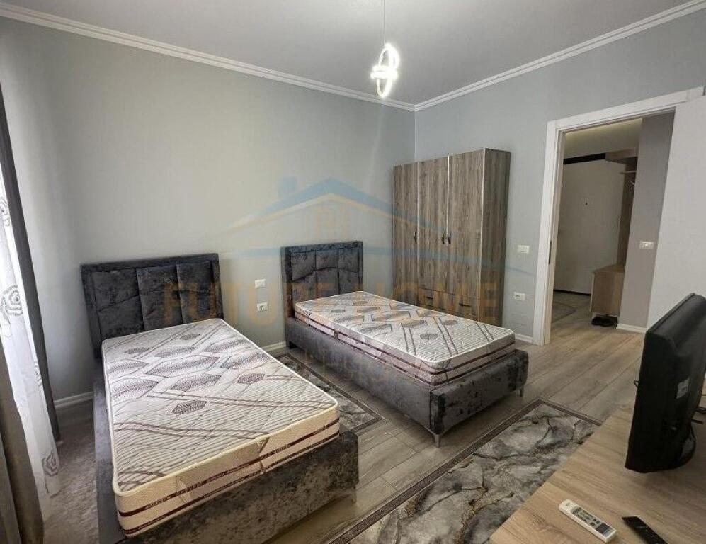 Qera, Apartament 2+1+2+Post Parkimi , Yzberisht.