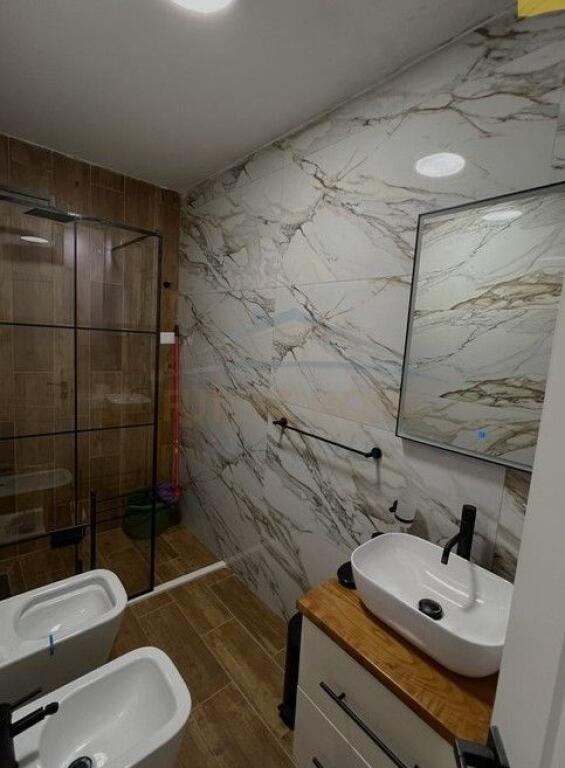 Qera, Apartament 2+1, Oxhaku, Tiranë.