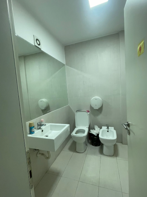 🏡 Apartment 3+1 with Veranda for Sale – Bllok, Brigada e VIII Street