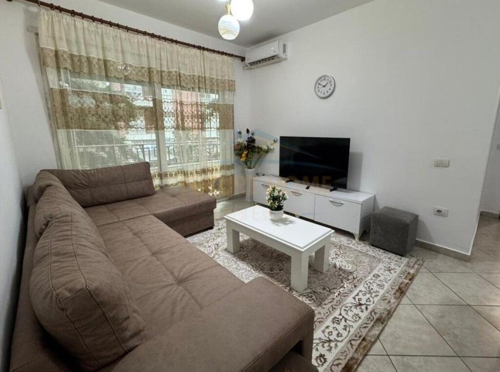 Affitto, Appartamento 2+1+2, Via 5 Maji, Tirana.