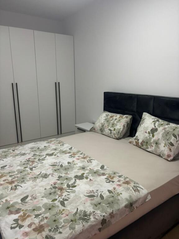 🏠 Appartamento 1+1 – In Affitto | Lungo Mare, Vlorë