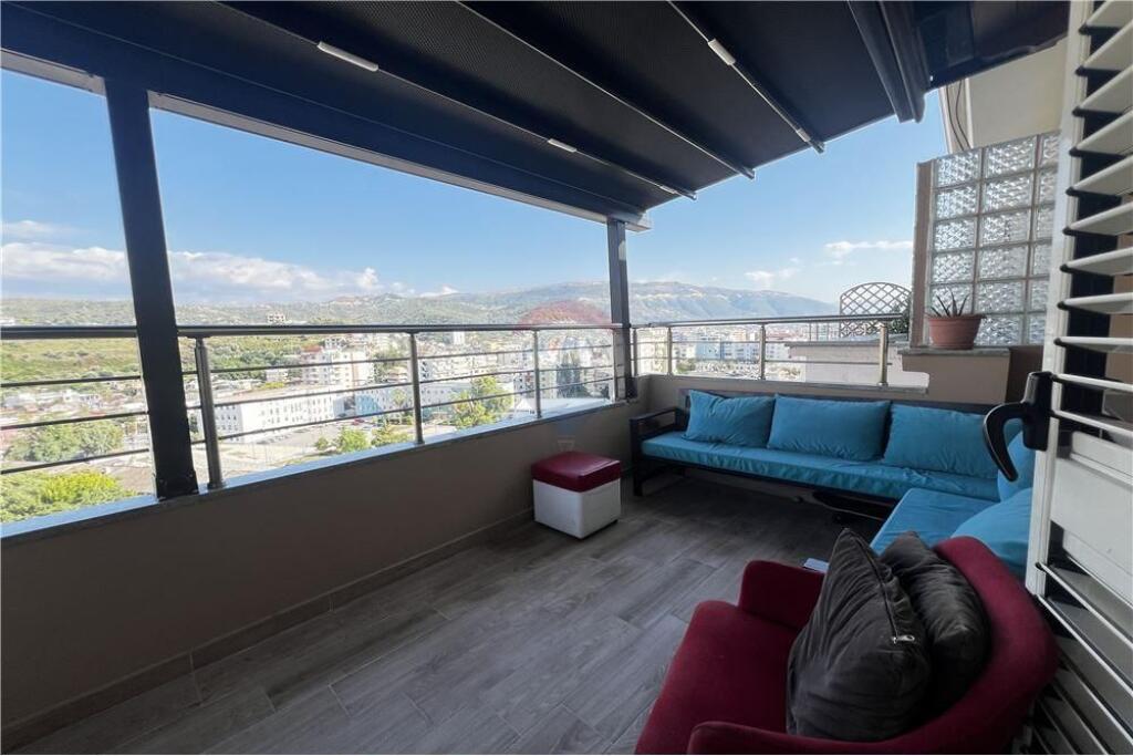 🏠 Appartamento 2+1 – Papafingo in Vendita 📍 Viale Ismail Qemali, vicino a RINIA, Valona