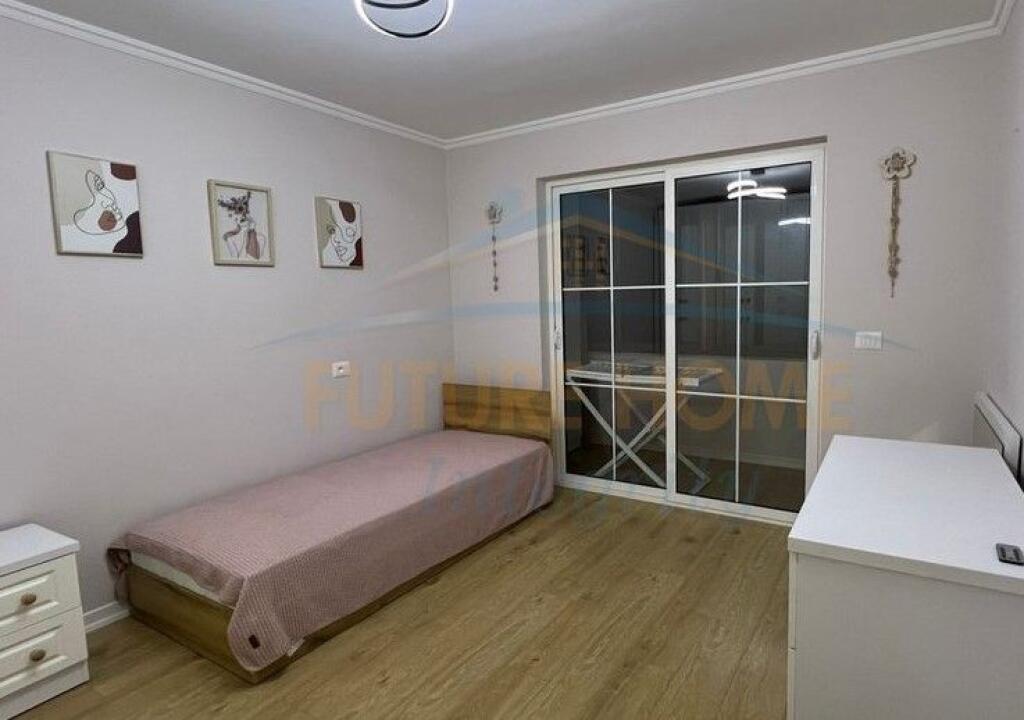 Qera, Apartament 2+1, Oxhaku, Tiranë.