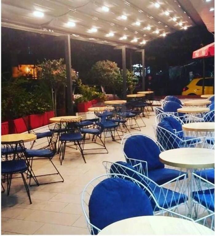 Bar/Cafe - For Sale - Bardhyl Street, Tirana