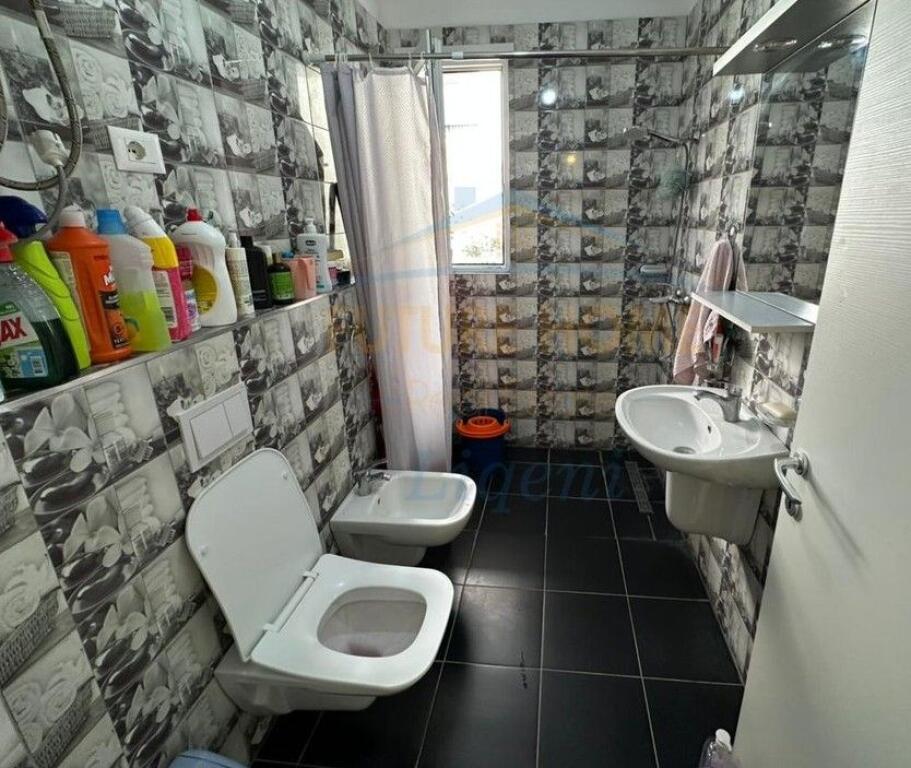 For sale, Apartment 2+1, Unaza e Re, Tirana