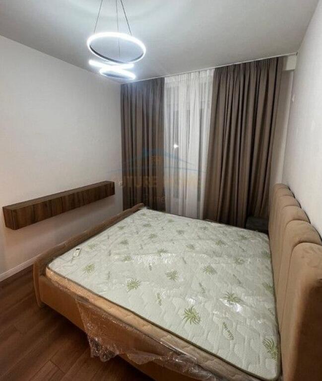 Affitto, Appartamento 1+1, Comune di Parigi, Tirana.
