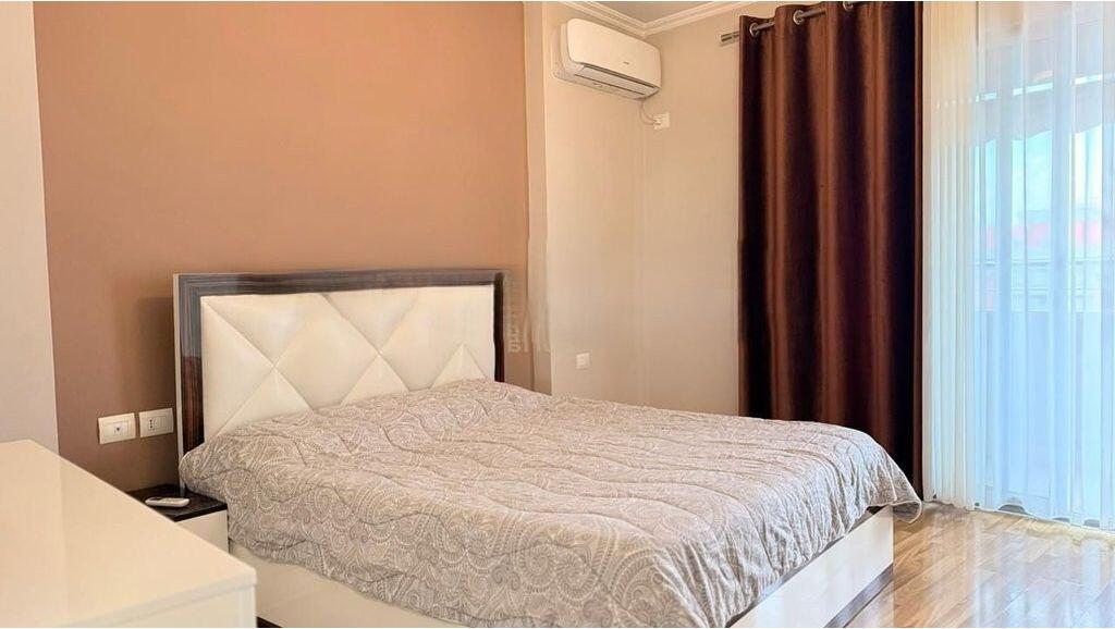 JEPET ME QIRA APARTAMENT 2+1+2 NE ASTIR, NJESIA ADMINISTRATIVE 14, 650 € /Muaj