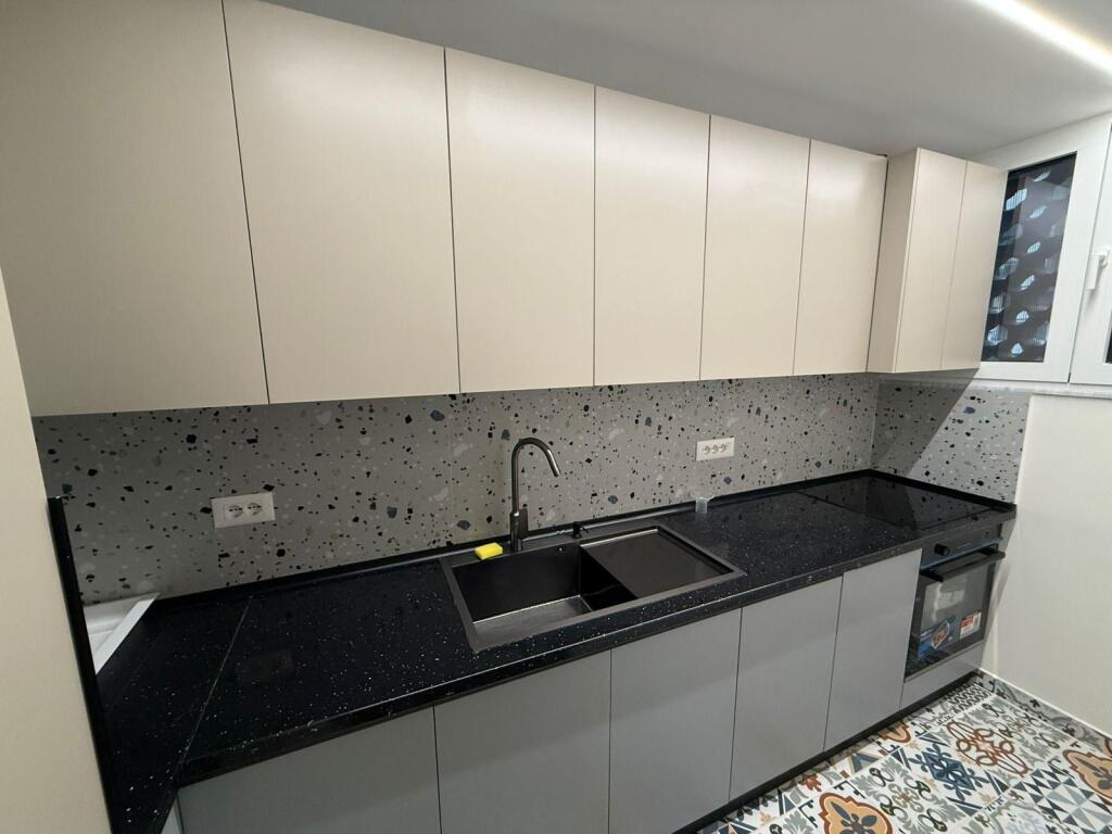 Appartamento 2+1 in affitto in Via Kavaja.