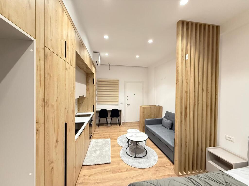 Monolocale in affitto a Fresk, Via Dajti 350 Euro